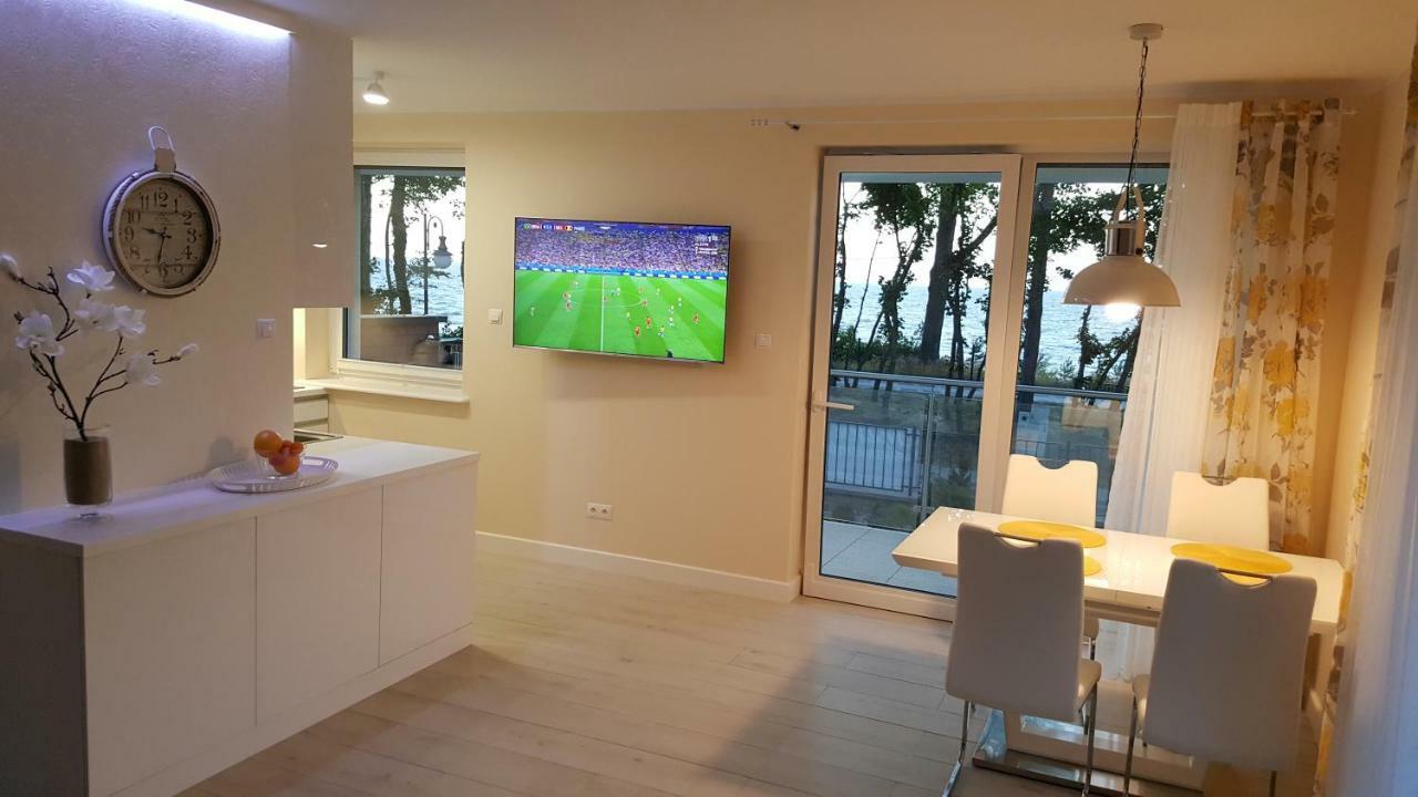 Apartamento Z Widokiem Na Morze Rewal Exterior foto